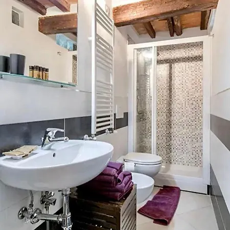 - Apartamento *